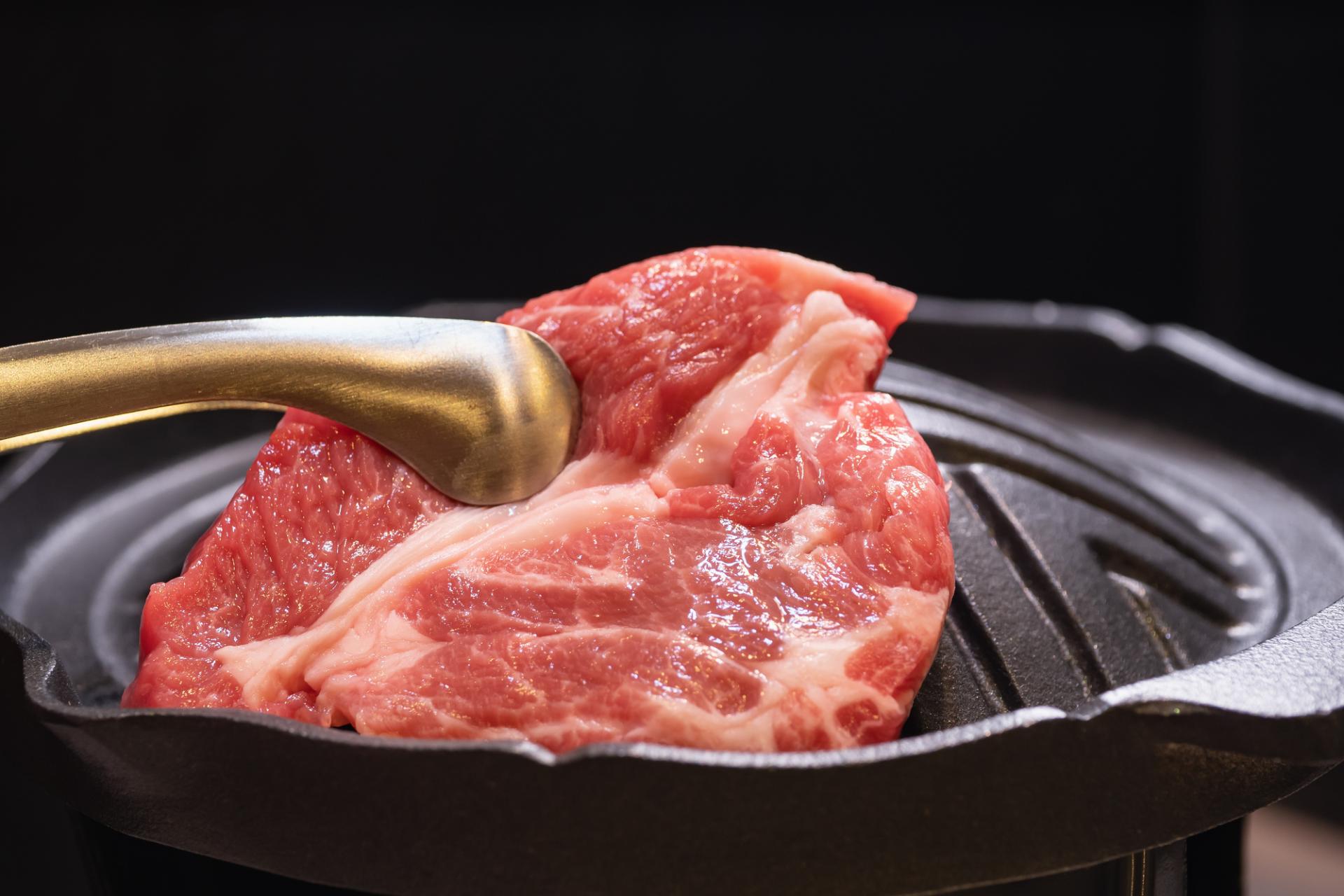 丁寧な下処理と焼き方で楽しむ羊肉本来の美味しさを大切に追求